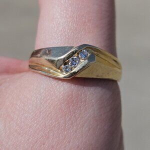 14K Yellow Gold Imitation Bypass Men's 3 Diamond Ring .12TCW Size 12